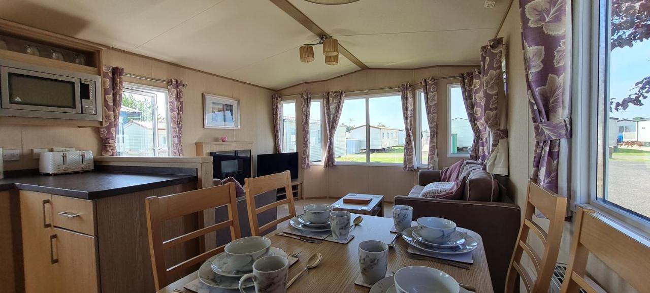 Silvester'S Skegness Caravan Hotel Exterior photo